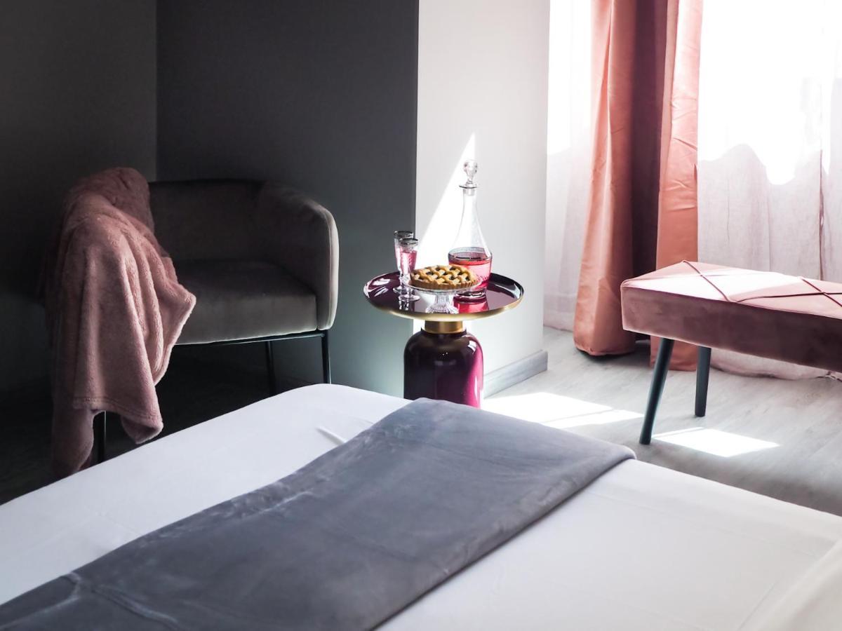 C'Est La Vie Suites Rome Exterior photo