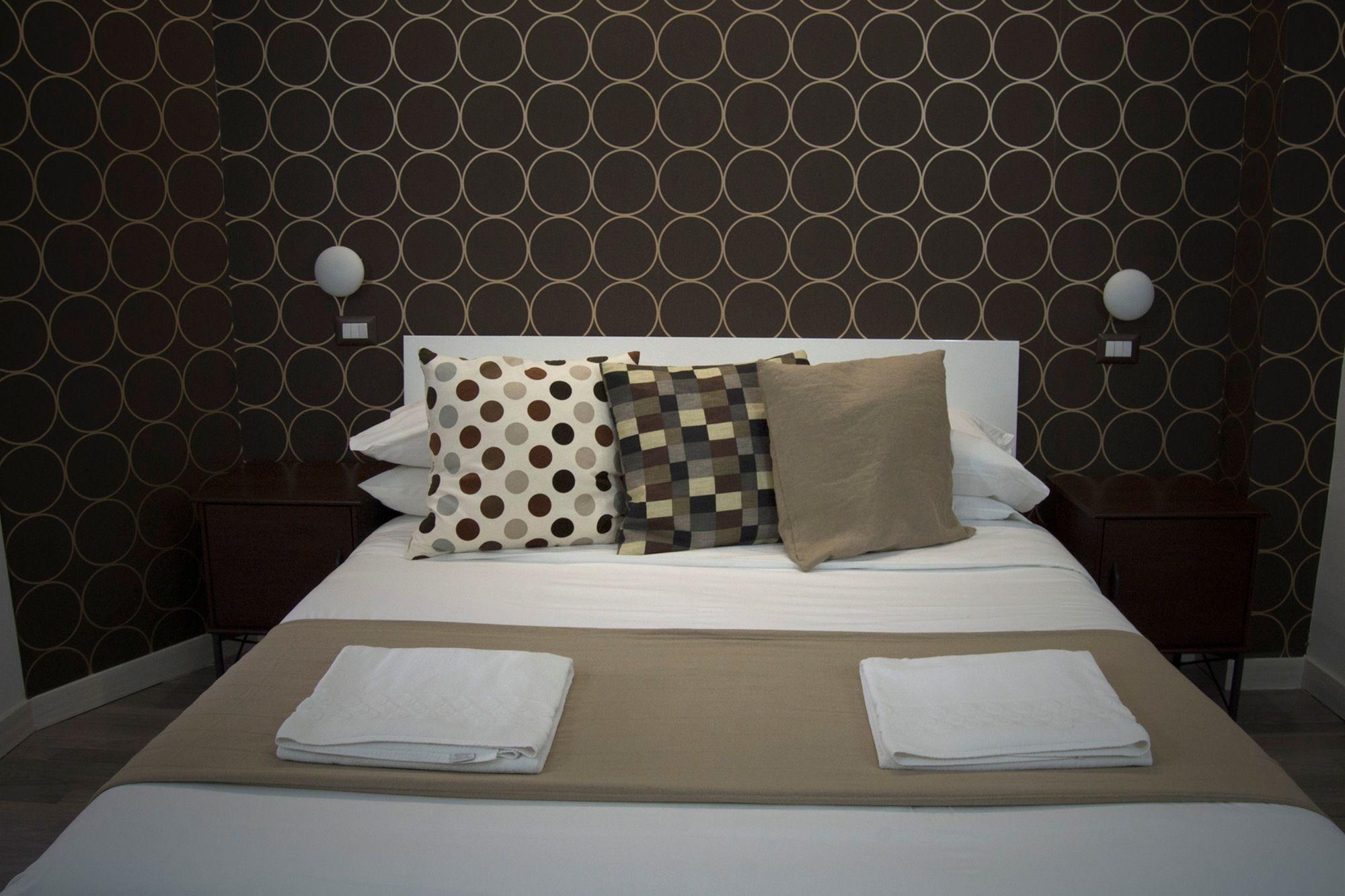 C'Est La Vie Suites Rome Exterior photo